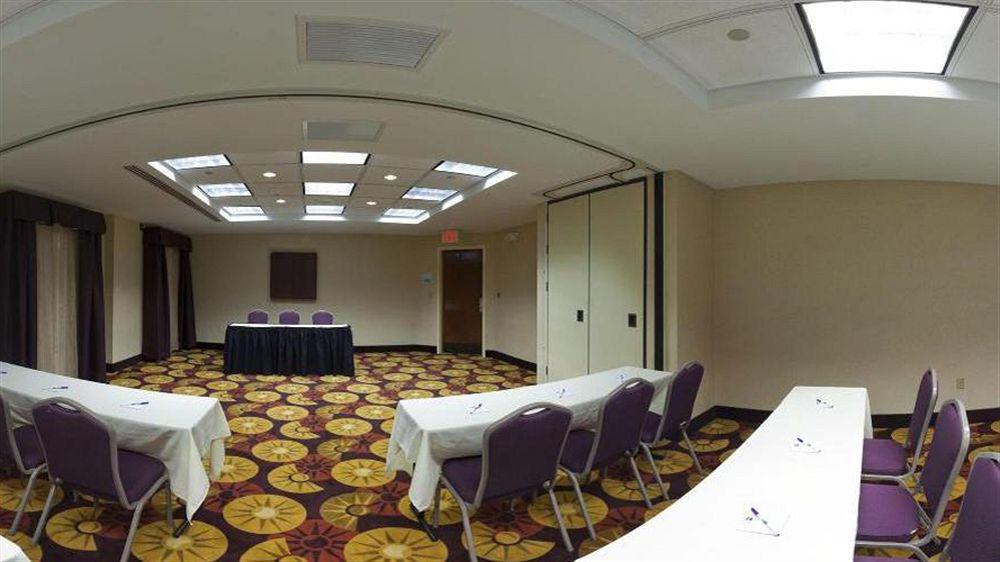 Comfort Suites Near Birkdale Village- Huntersville Esterno foto