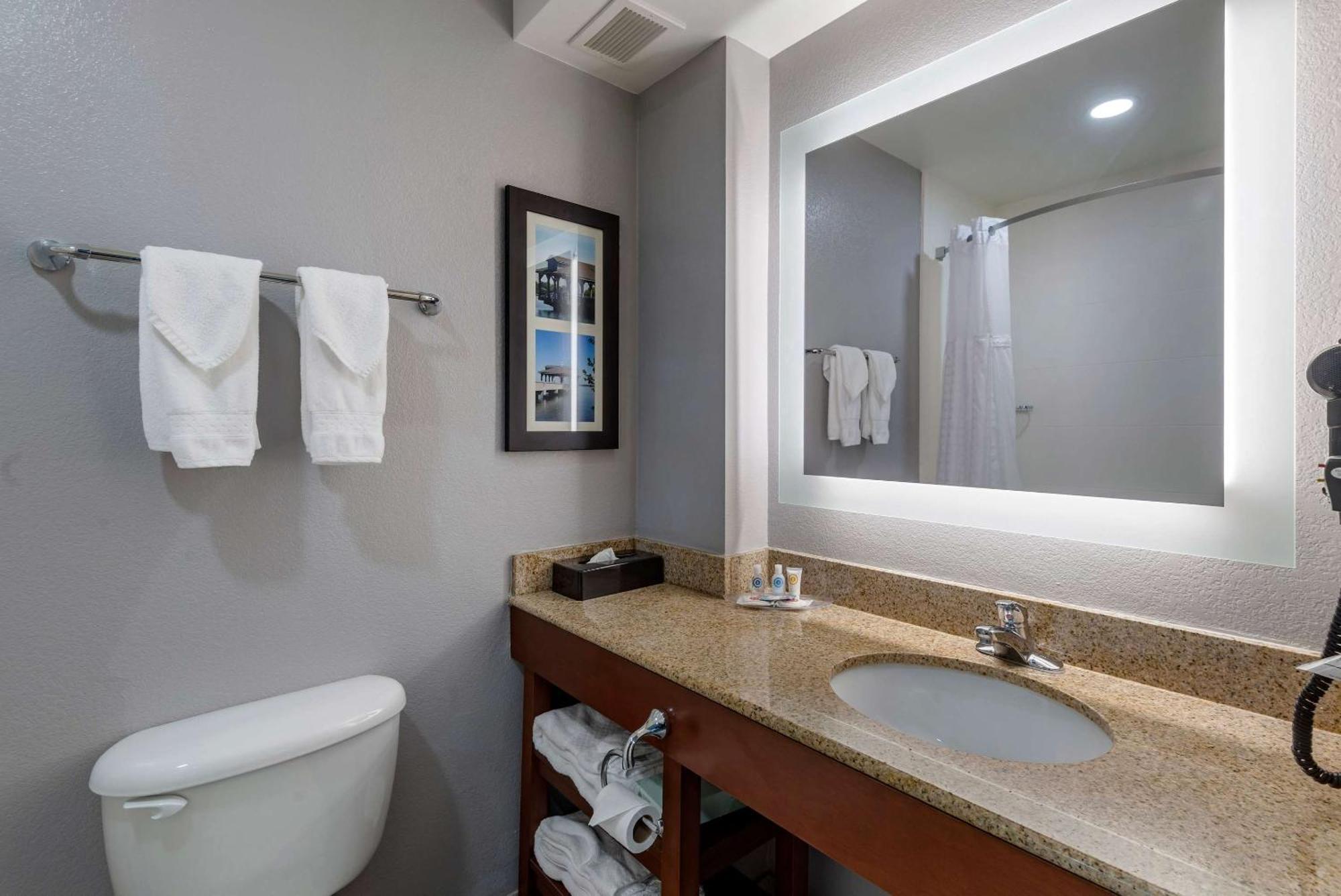 Comfort Suites Near Birkdale Village- Huntersville Esterno foto