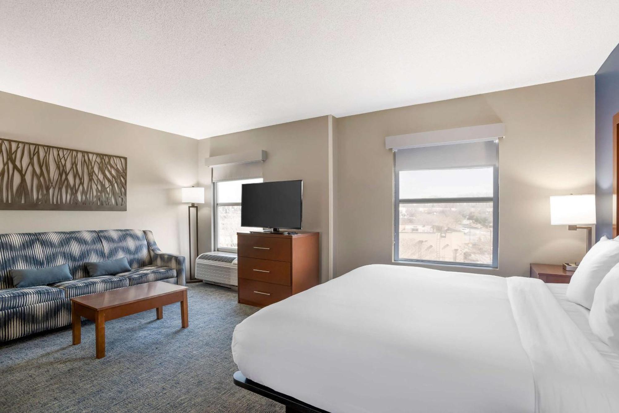Comfort Suites Near Birkdale Village- Huntersville Esterno foto