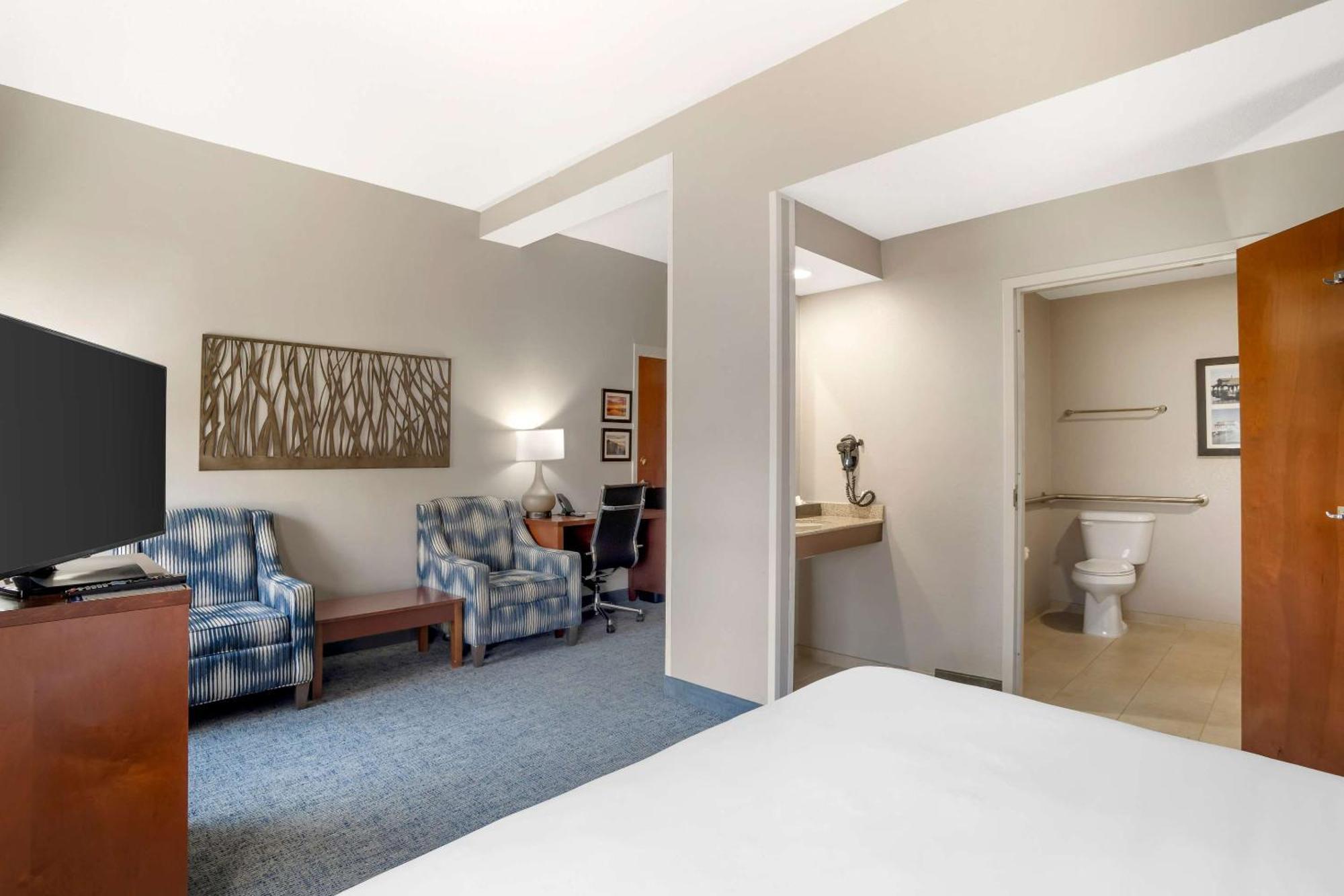 Comfort Suites Near Birkdale Village- Huntersville Esterno foto