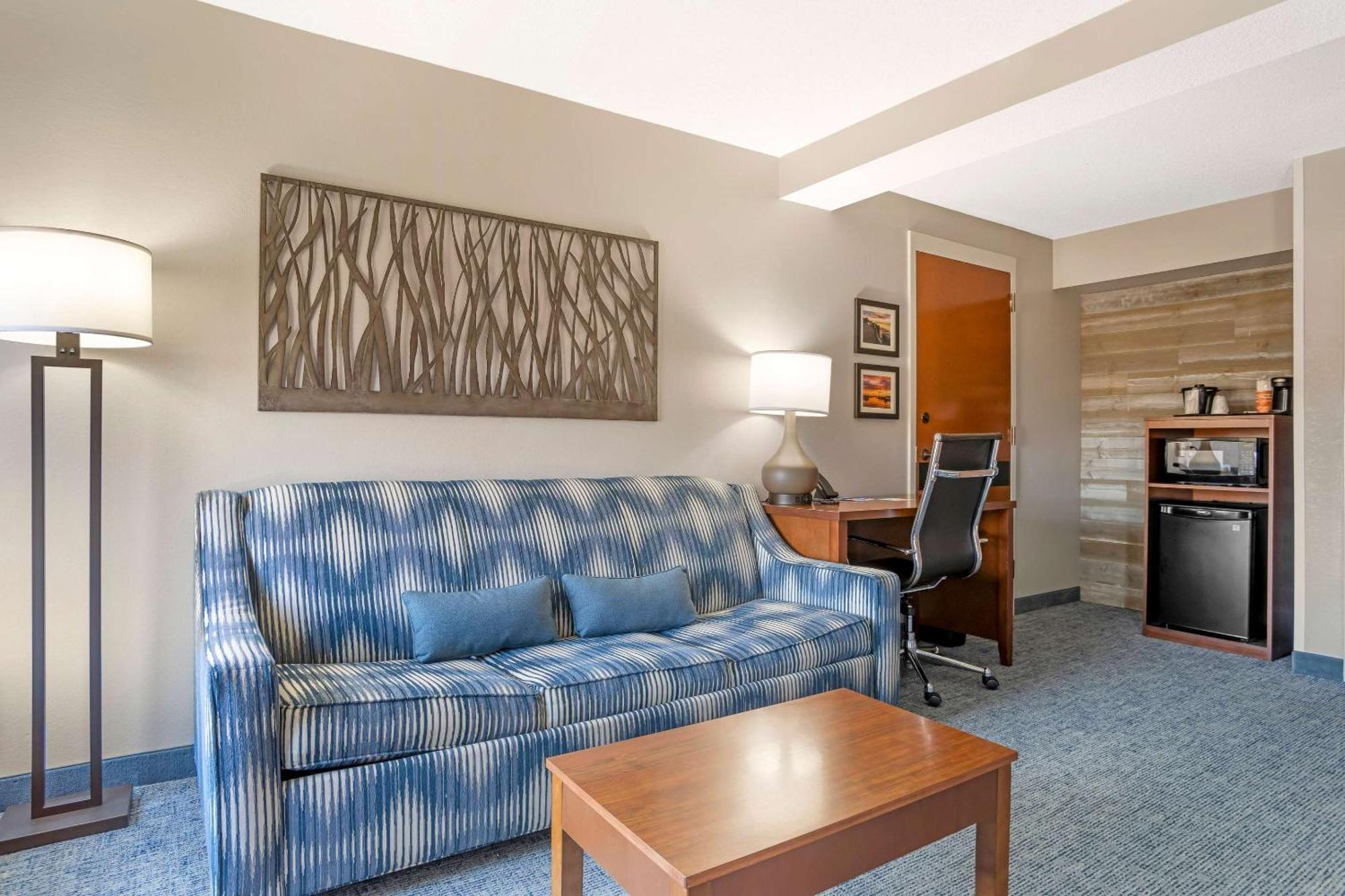 Comfort Suites Near Birkdale Village- Huntersville Esterno foto