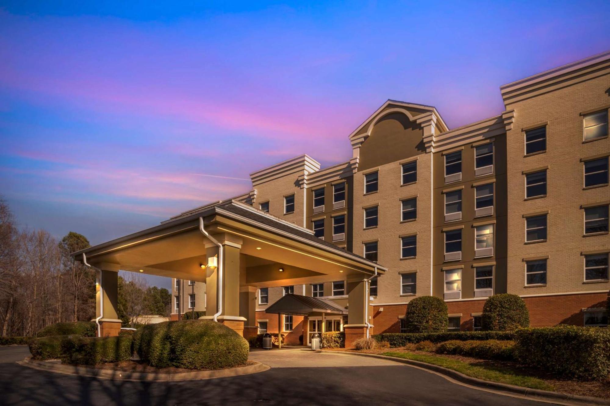 Comfort Suites Near Birkdale Village- Huntersville Esterno foto