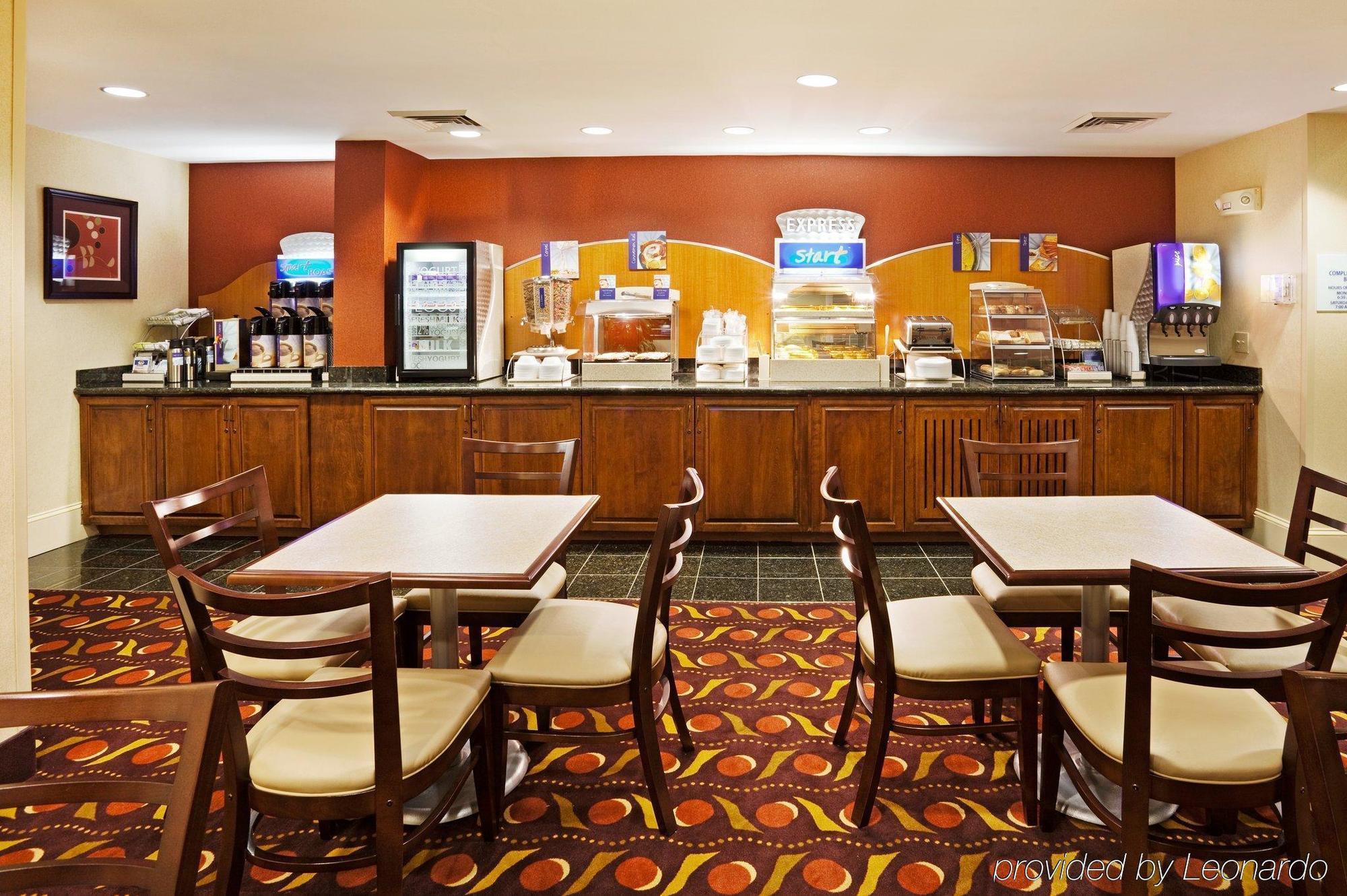 Comfort Suites Near Birkdale Village- Huntersville Ristorante foto
